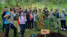 Kementerian Kehutanan Bersama WWF Indonesia dan Influencer Kampanyekan Ekowisata dan Konservasi di Gunung Merbabu