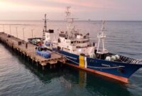 Menteri Trenggono Kerahkan KP. Orca 05 Bantu Warga Pulau Enggano